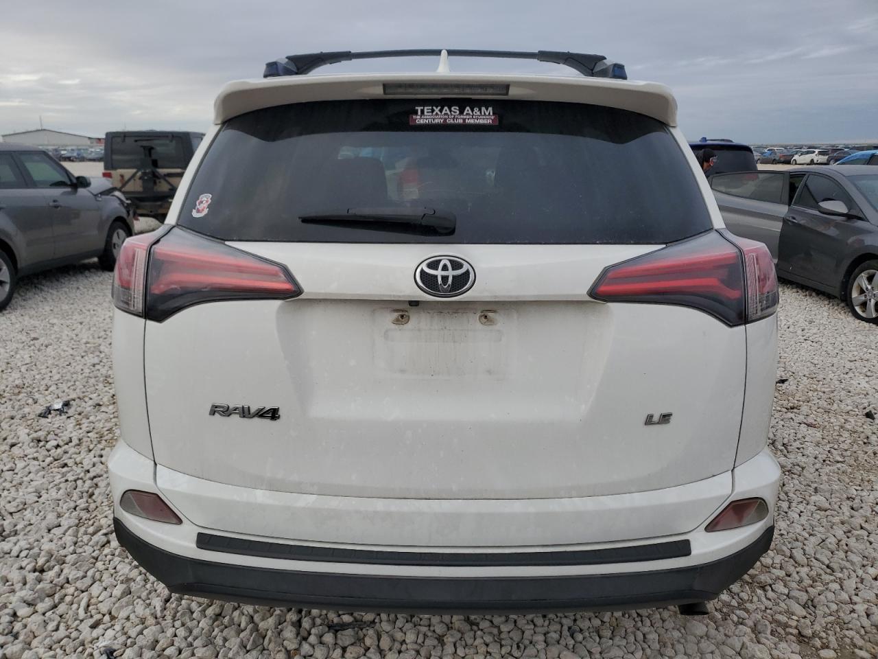 2018 TOYOTA RAV4 LE - Image 6