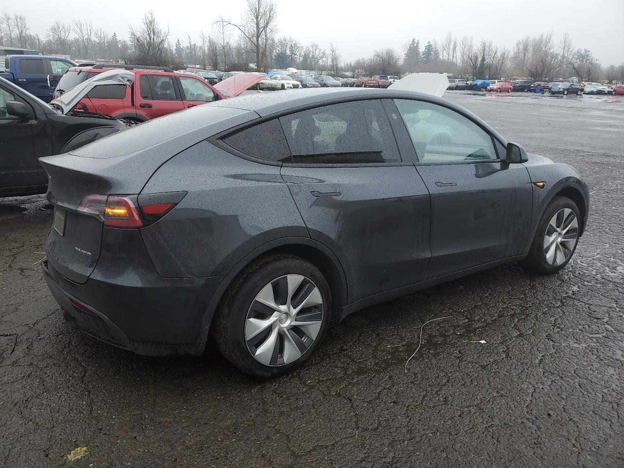 2024 TESLA MODEL Y - Image 3