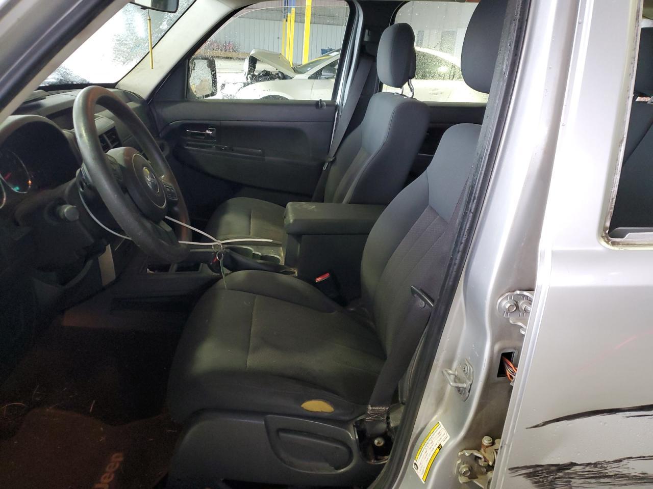 2012 JEEP LIBERTY SP - Фото 7