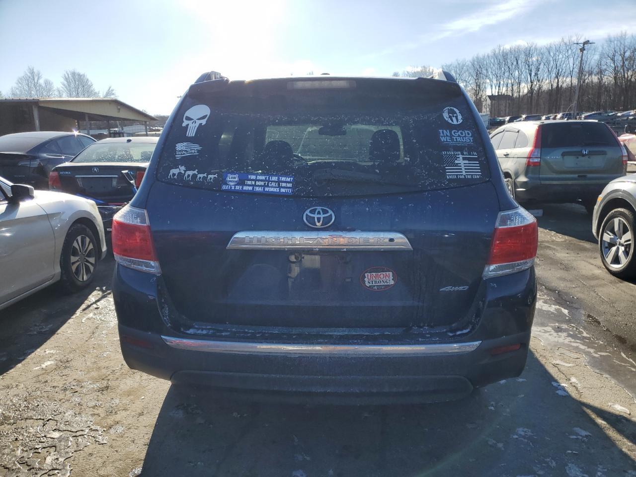 2012 TOYOTA HIGHLANDER - Image 6