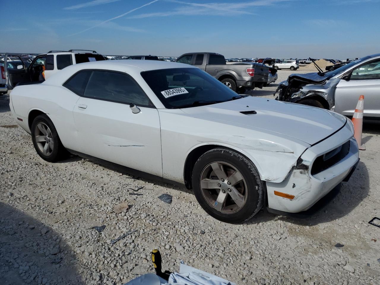 2013 DODGE CHALLENGER - Image 4