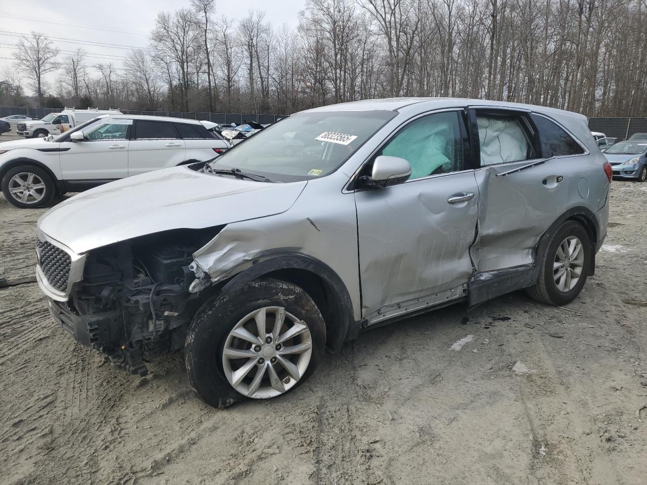 2017 KIA SORENTO LX