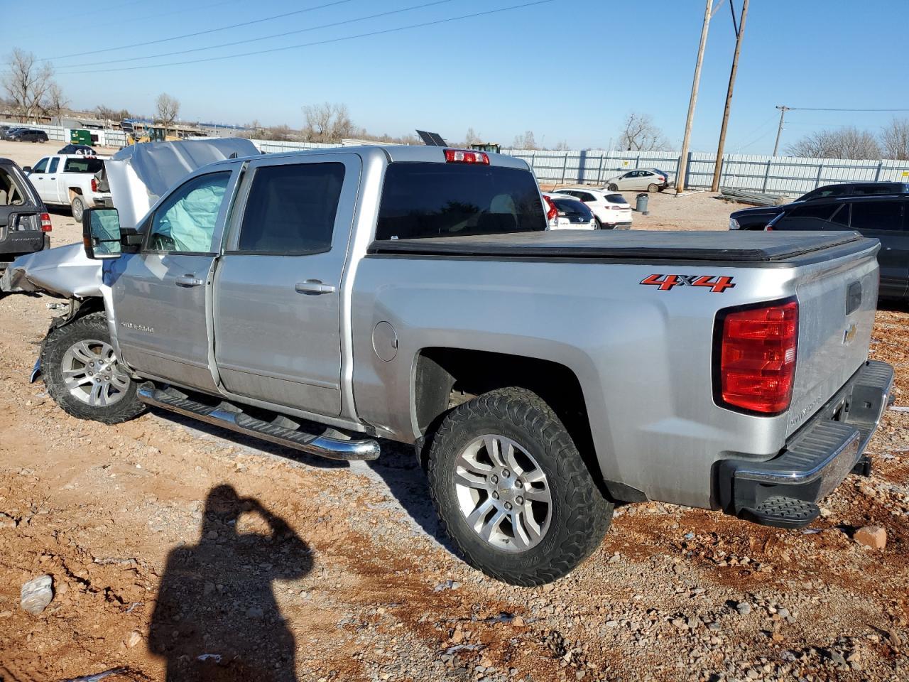 2018 CHEVROLET SILVERADO - Фото 2