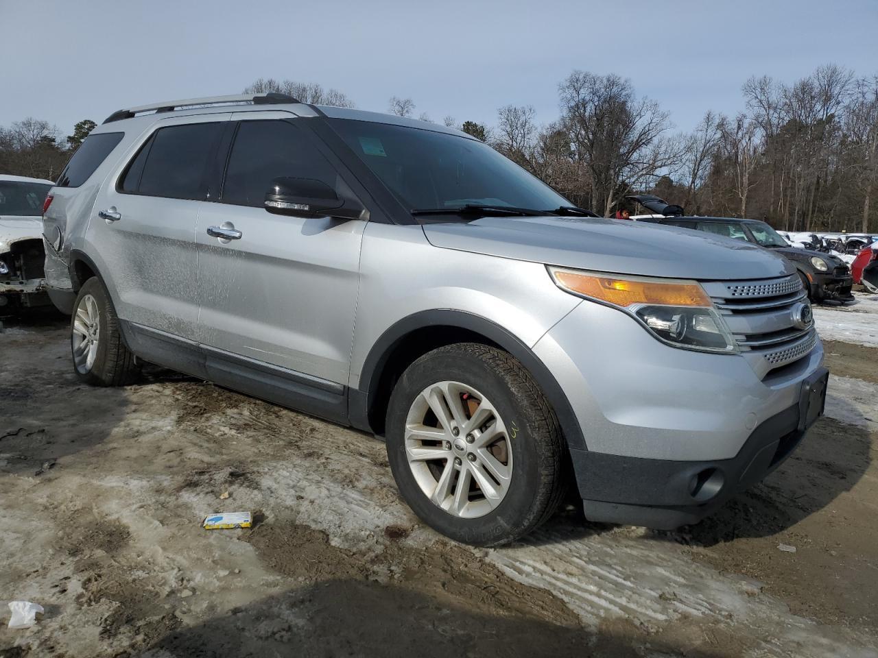 2013 FORD EXPLORER X - Image 4