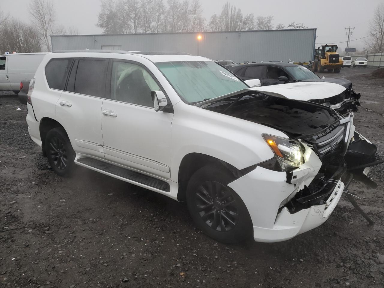 2017 LEXUS GX 460 - Image 4