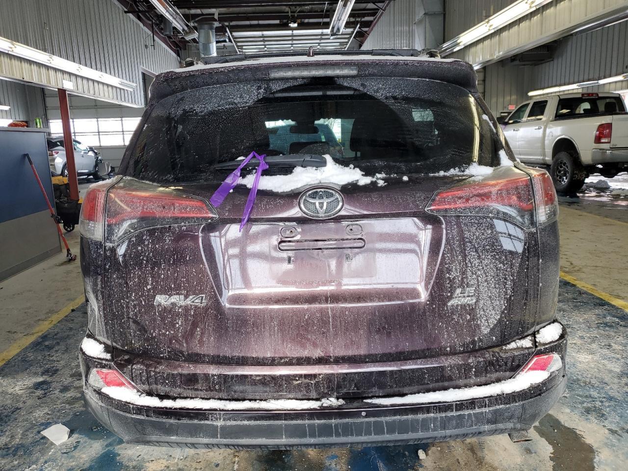 2018 TOYOTA RAV4 LE - Image 6