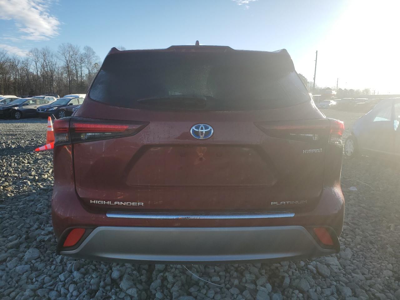 2024 TOYOTA HIGHLANDER - Image 6