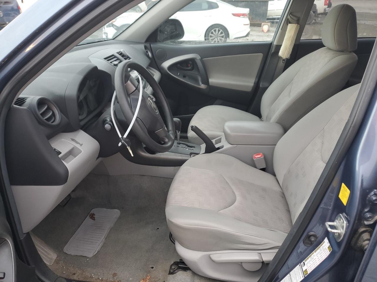2011 TOYOTA RAV4 - Image 7