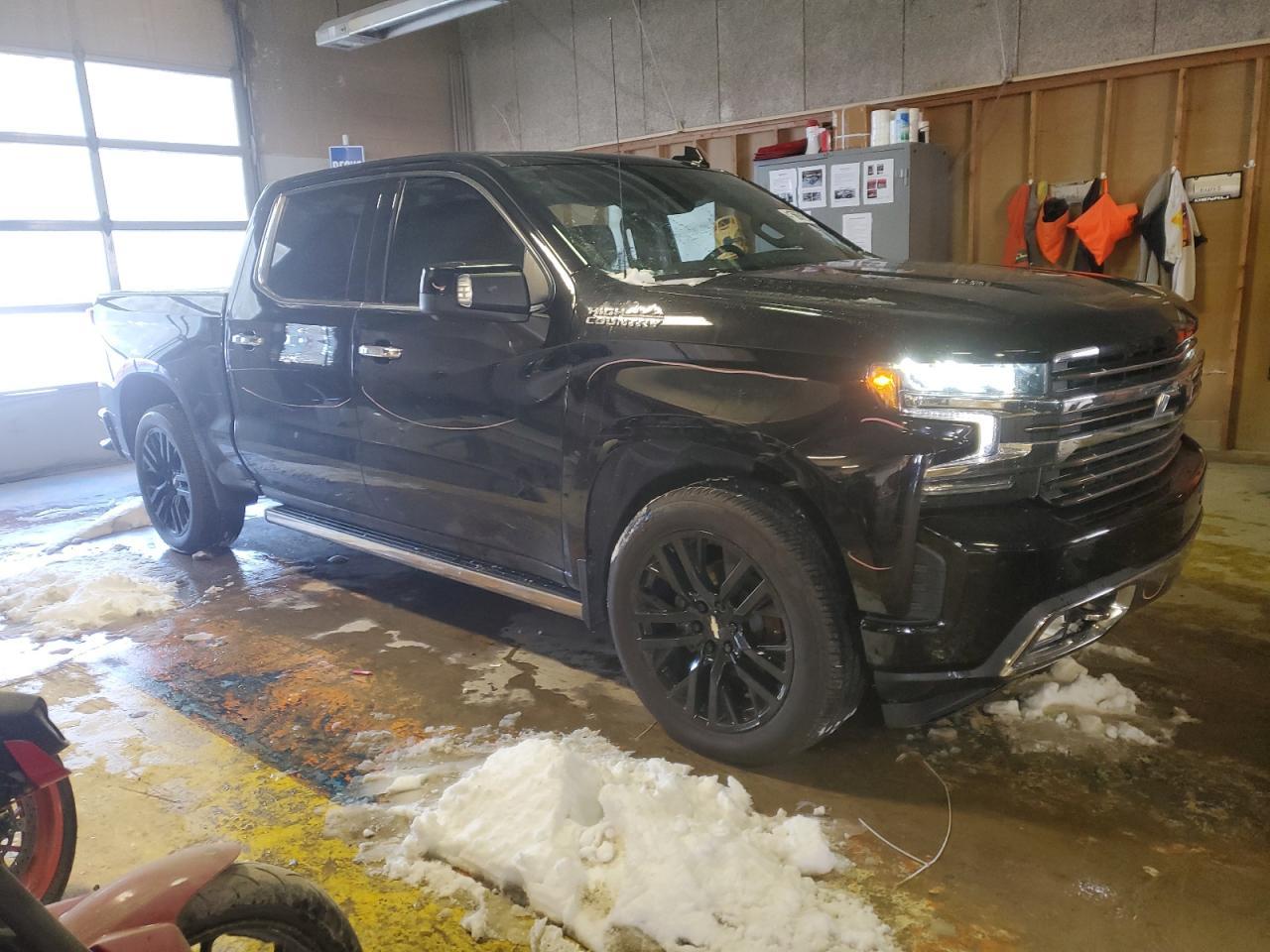 2019 CHEVROLET SILVERADO - Фото 4