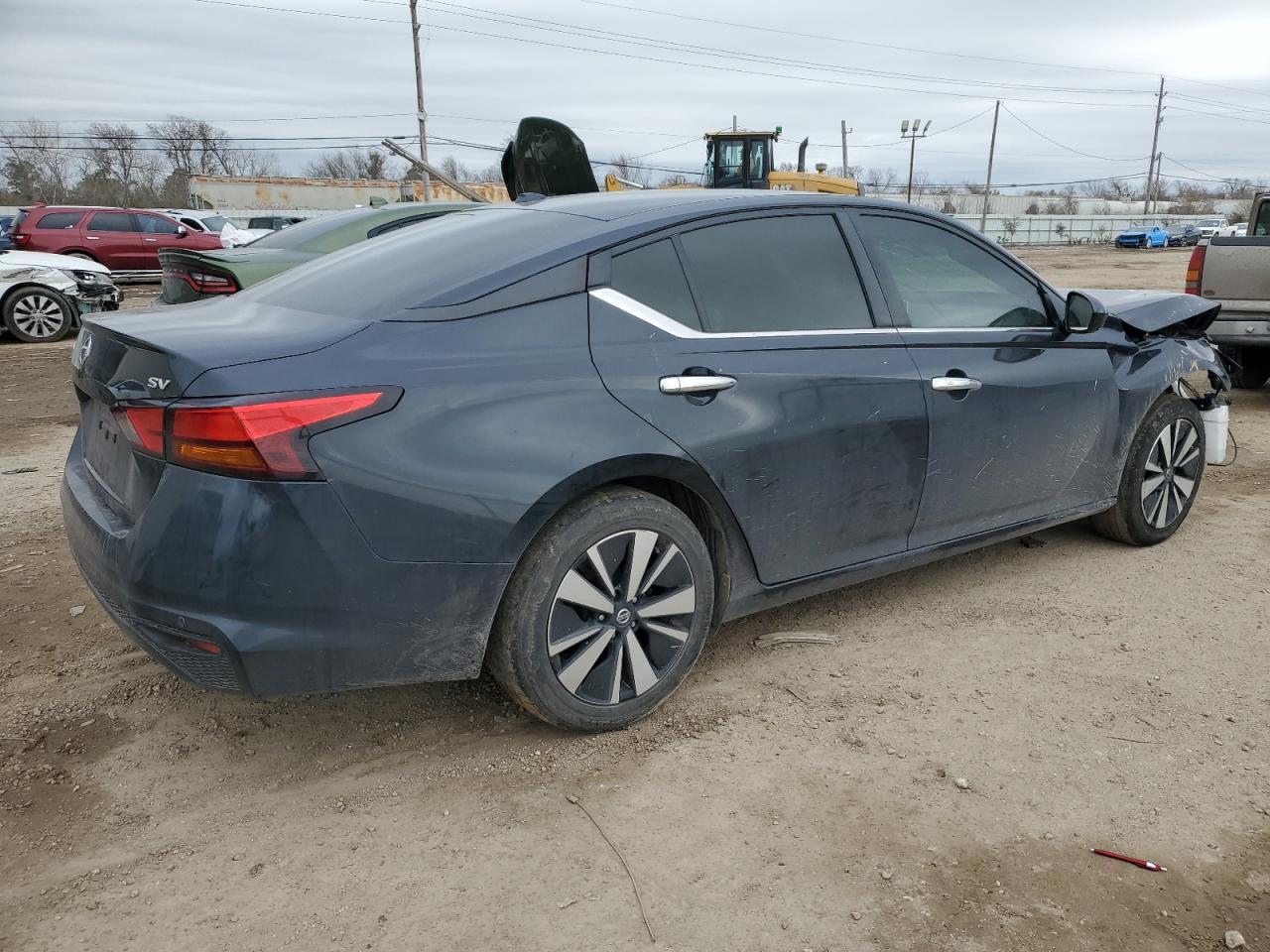 2022 NISSAN ALTIMA SV - Фото 3