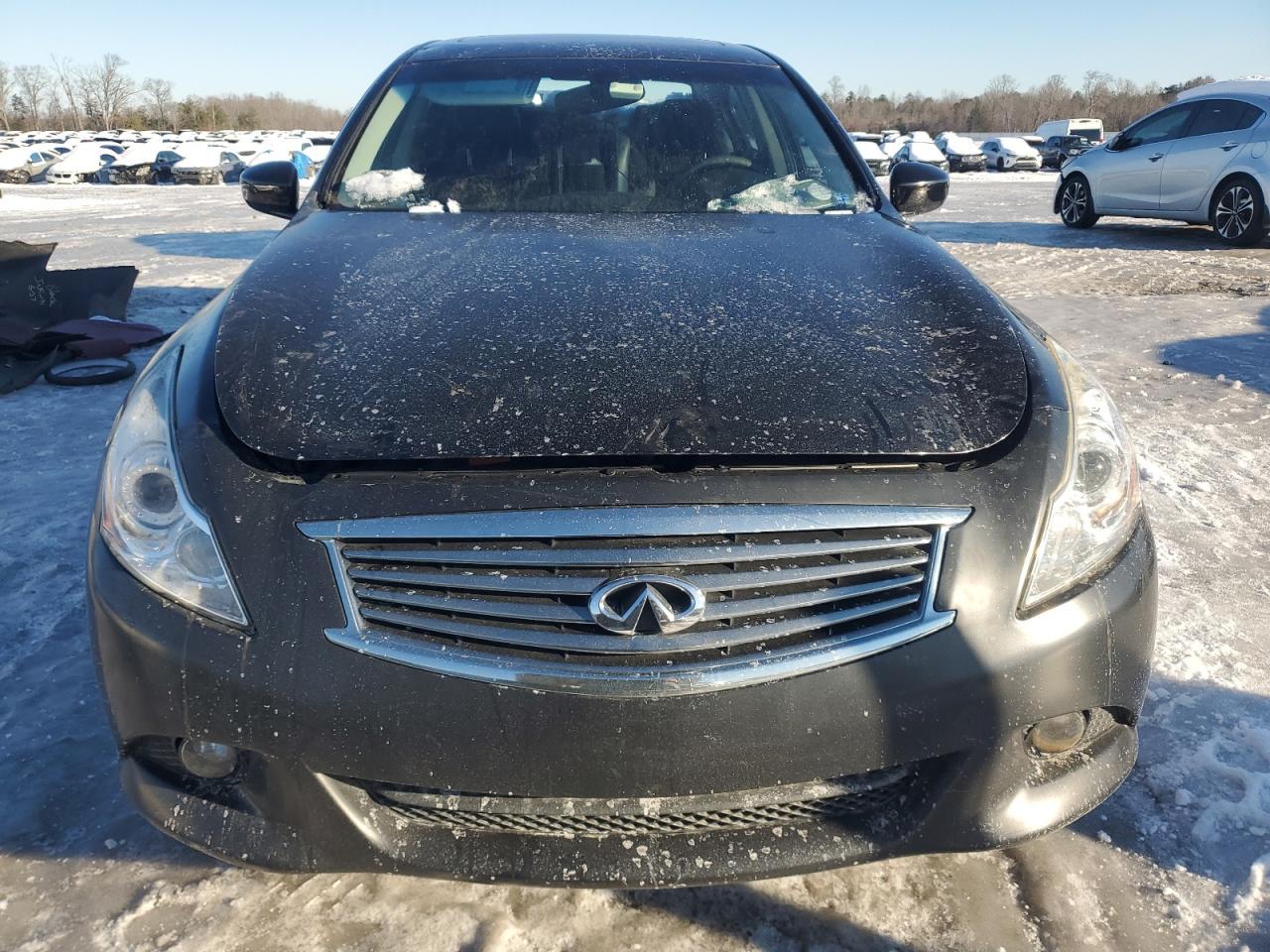 2012 INFINITI G37 - Image 5