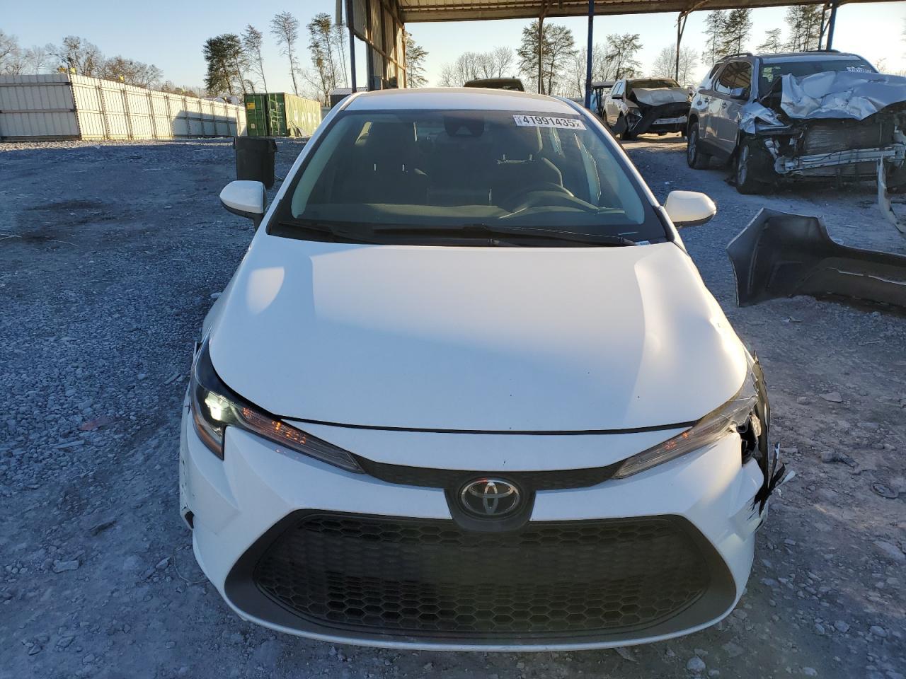 2021 TOYOTA COROLLA LE - Фото 5