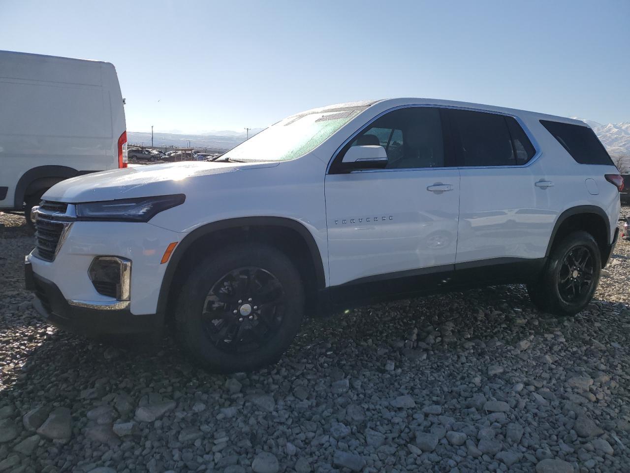 2022 CHEVROLET TRAVERSE L car image