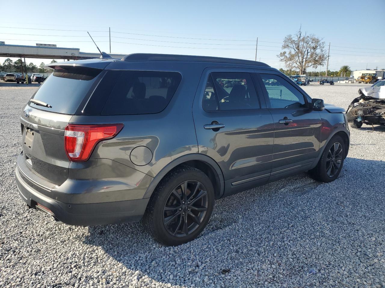 2018 FORD EXPLORER X - Image 3