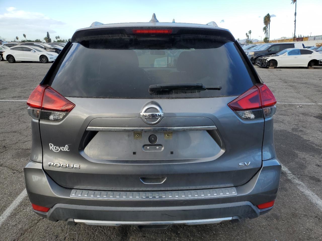 2017 NISSAN ROGUE S - Фото 6