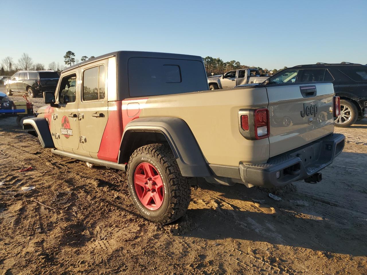2020 JEEP GLADIATOR - Image 2