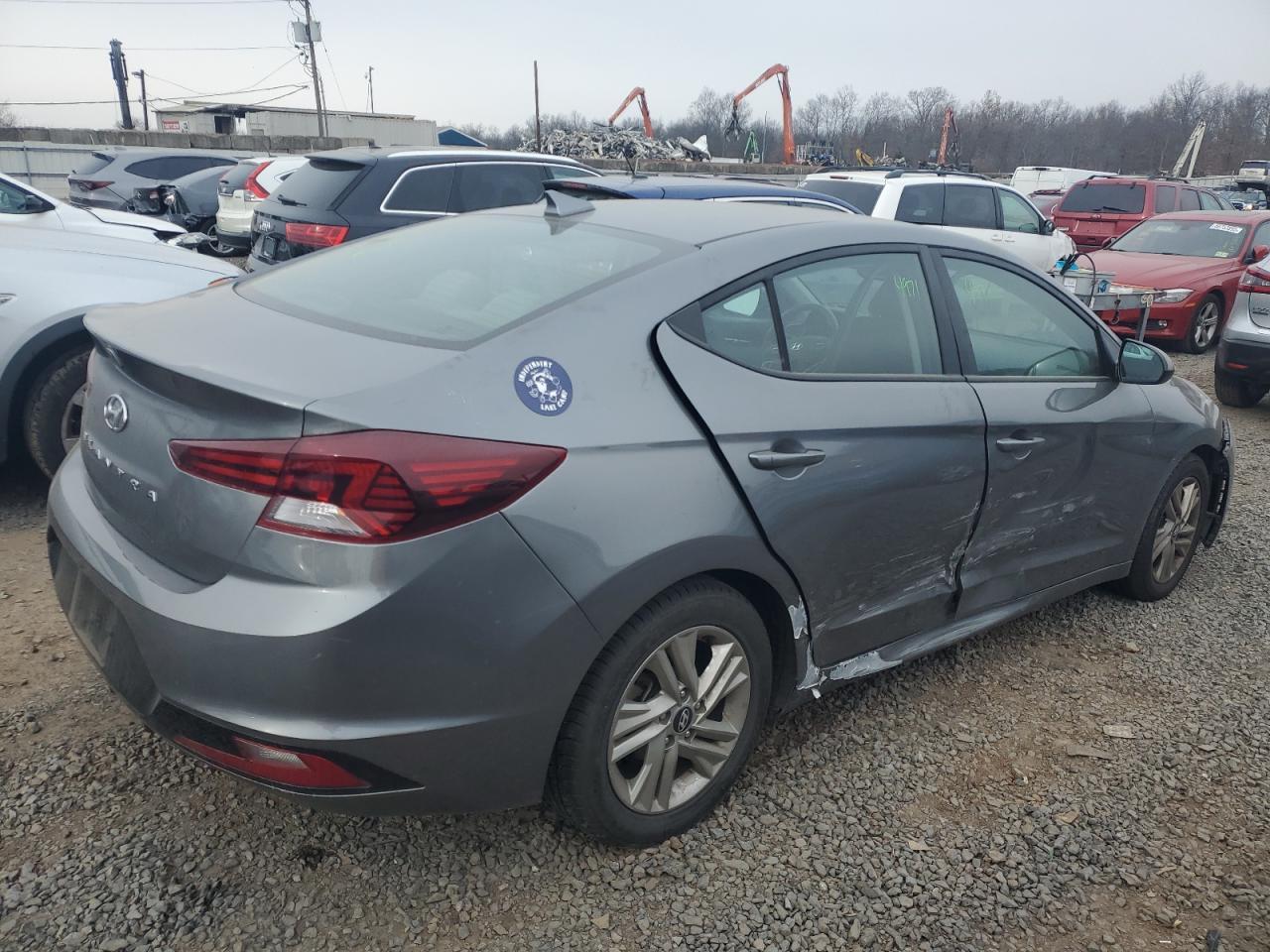 2019 HYUNDAI ELANTRA SE - Image 3