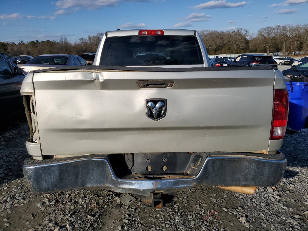 2018 RAM 1500 ST - Image 6
