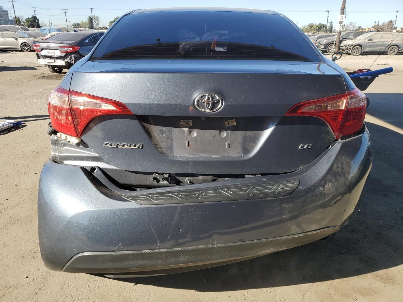 2018 TOYOTA COROLLA L - Фото 6