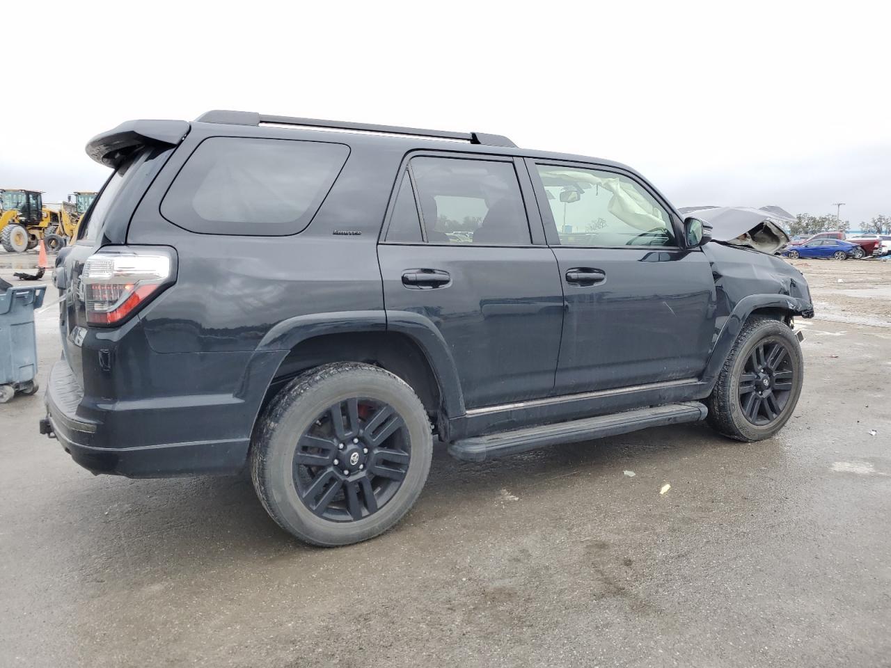2019 TOYOTA 4RUNNER SR - Image 3