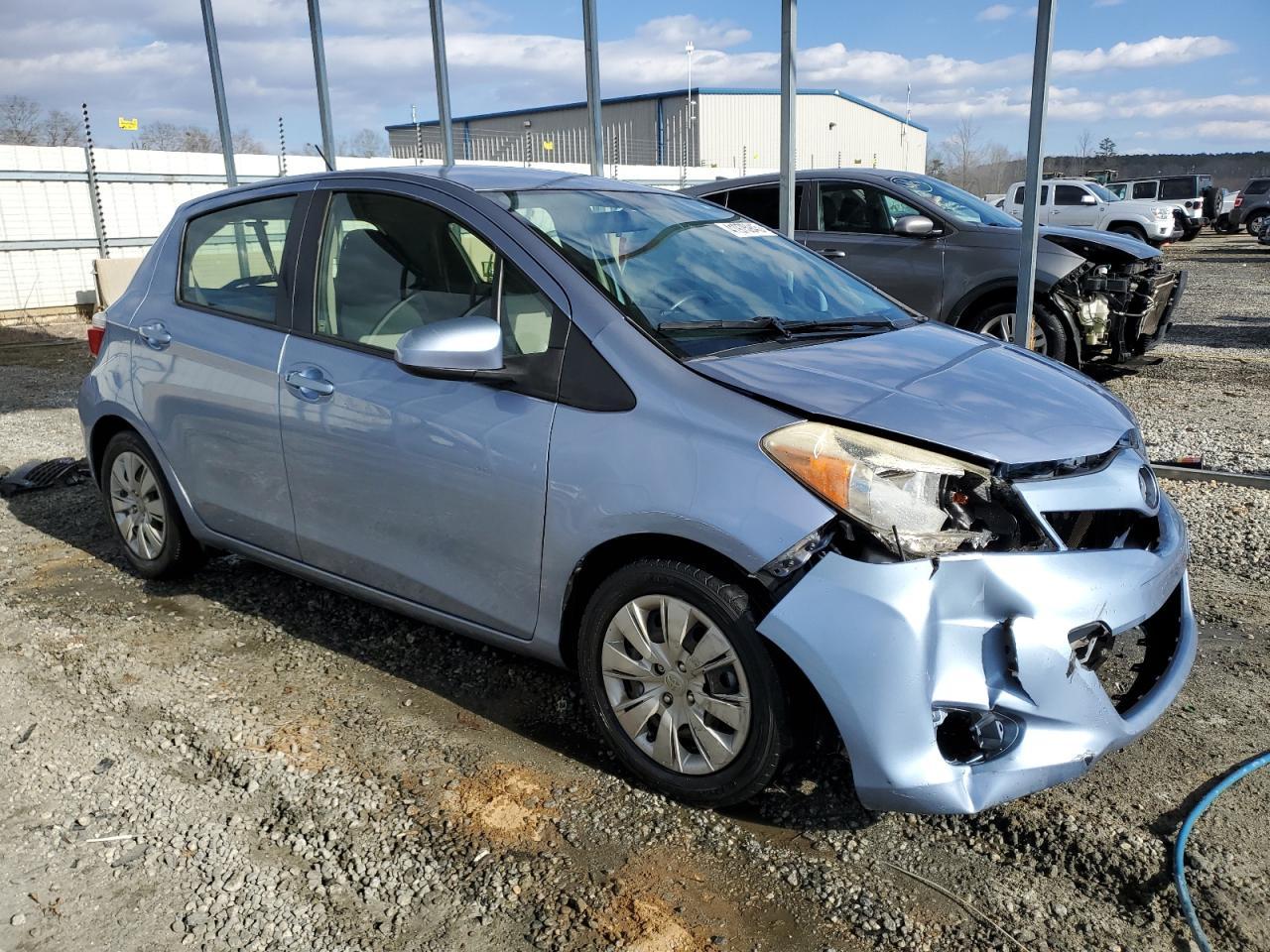 2012 TOYOTA YARIS - Фото 4