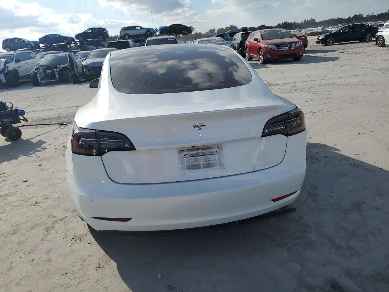 2021 TESLA MODEL 3 - Фото 6