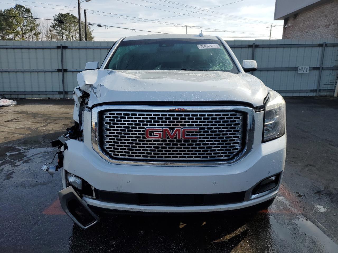 2017 GMC YUKON DENA - Фото 5