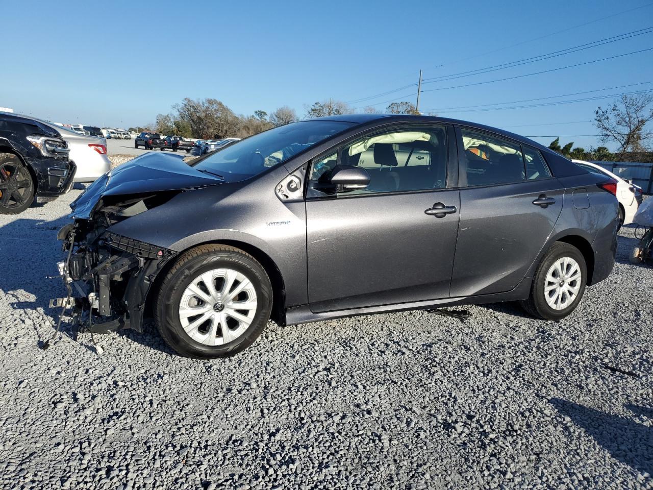2019 TOYOTA PRIUS