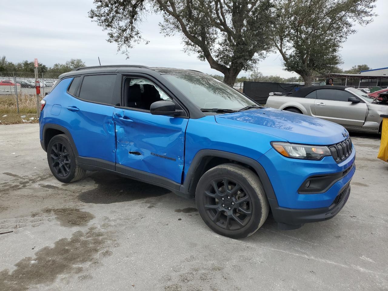 2022 JEEP COMPASS LA - Image 4