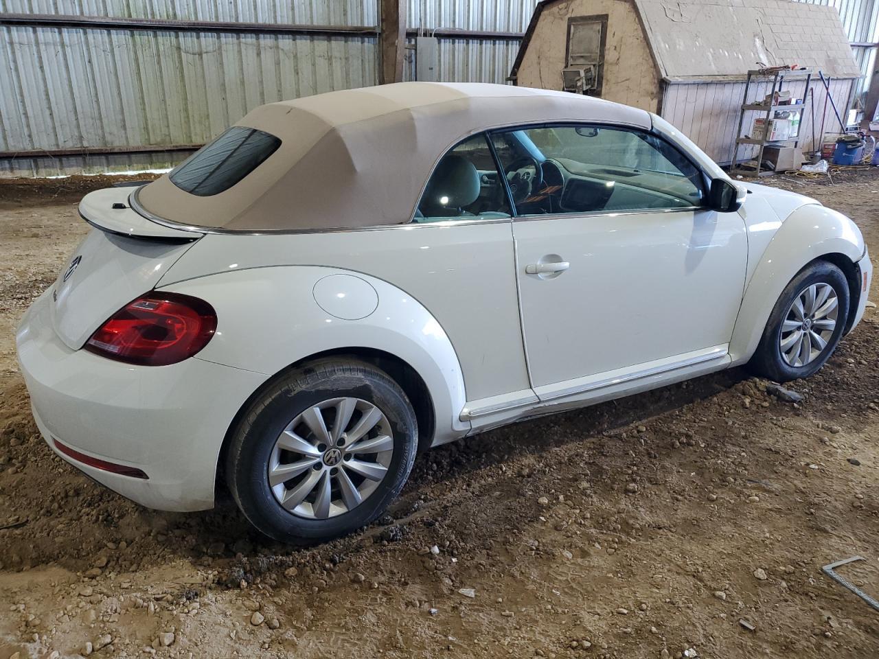 2019 VOLKSWAGEN BEETLE S - Фото 3