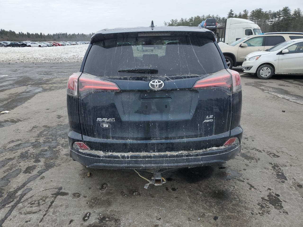 2018 TOYOTA RAV4 LE - Image 6