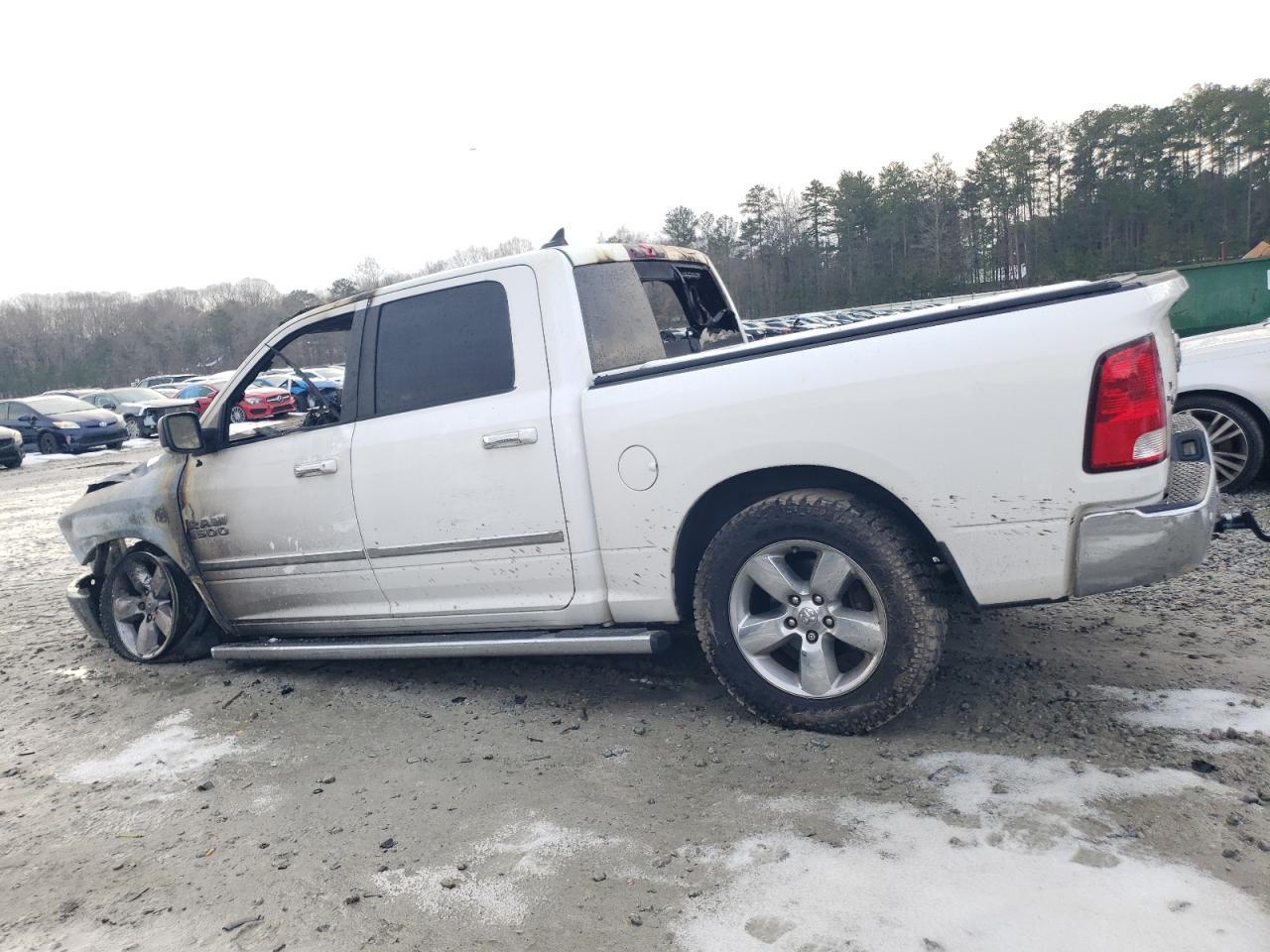 2015 RAM 1500 SLT - Image 2
