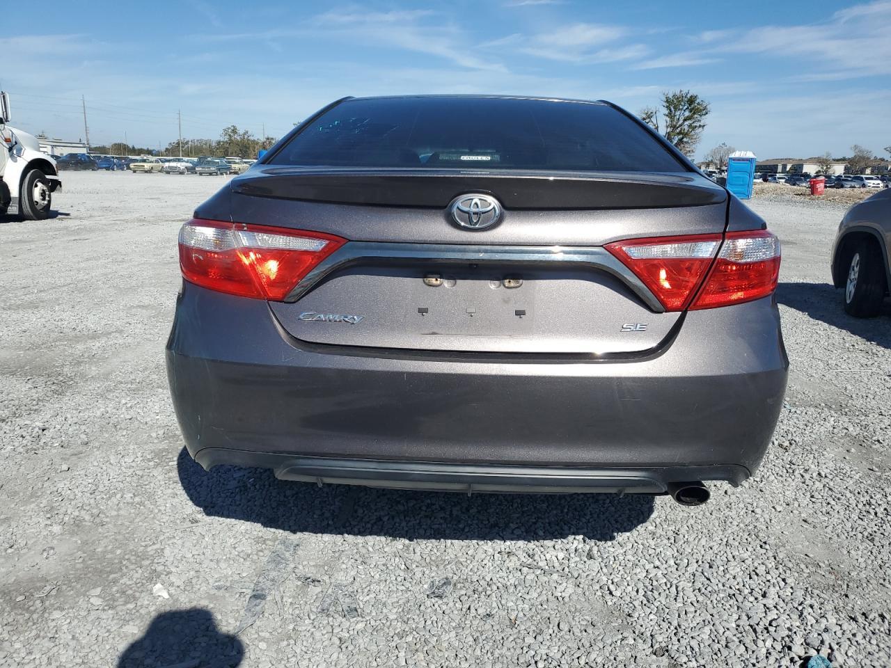 2015 TOYOTA CAMRY LE - Фото 6