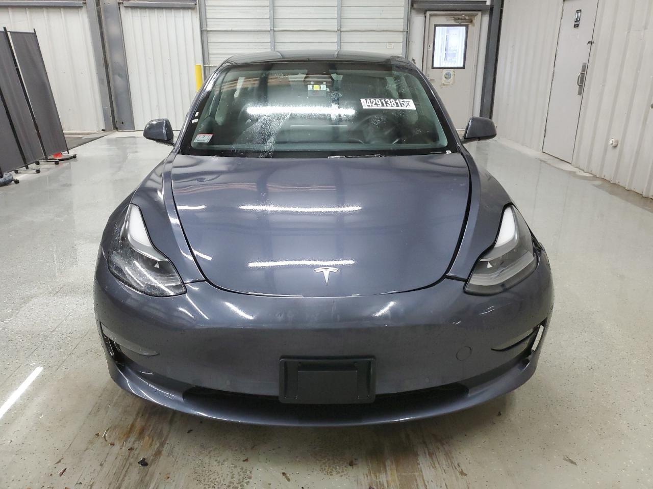 2022 TESLA MODEL 3 - Image 5
