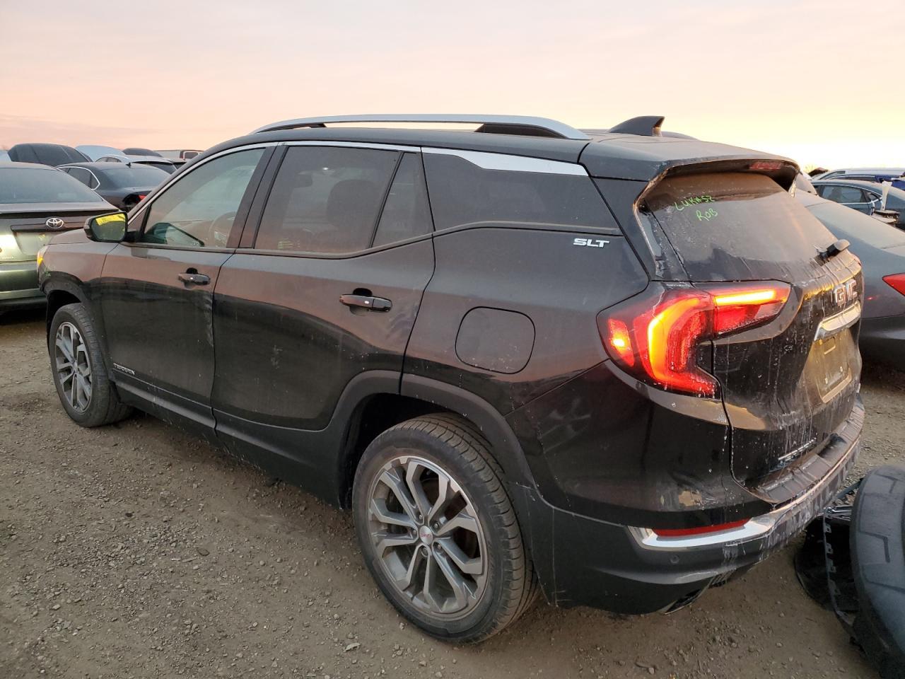 2018 GMC TERRAIN SL - Image 2