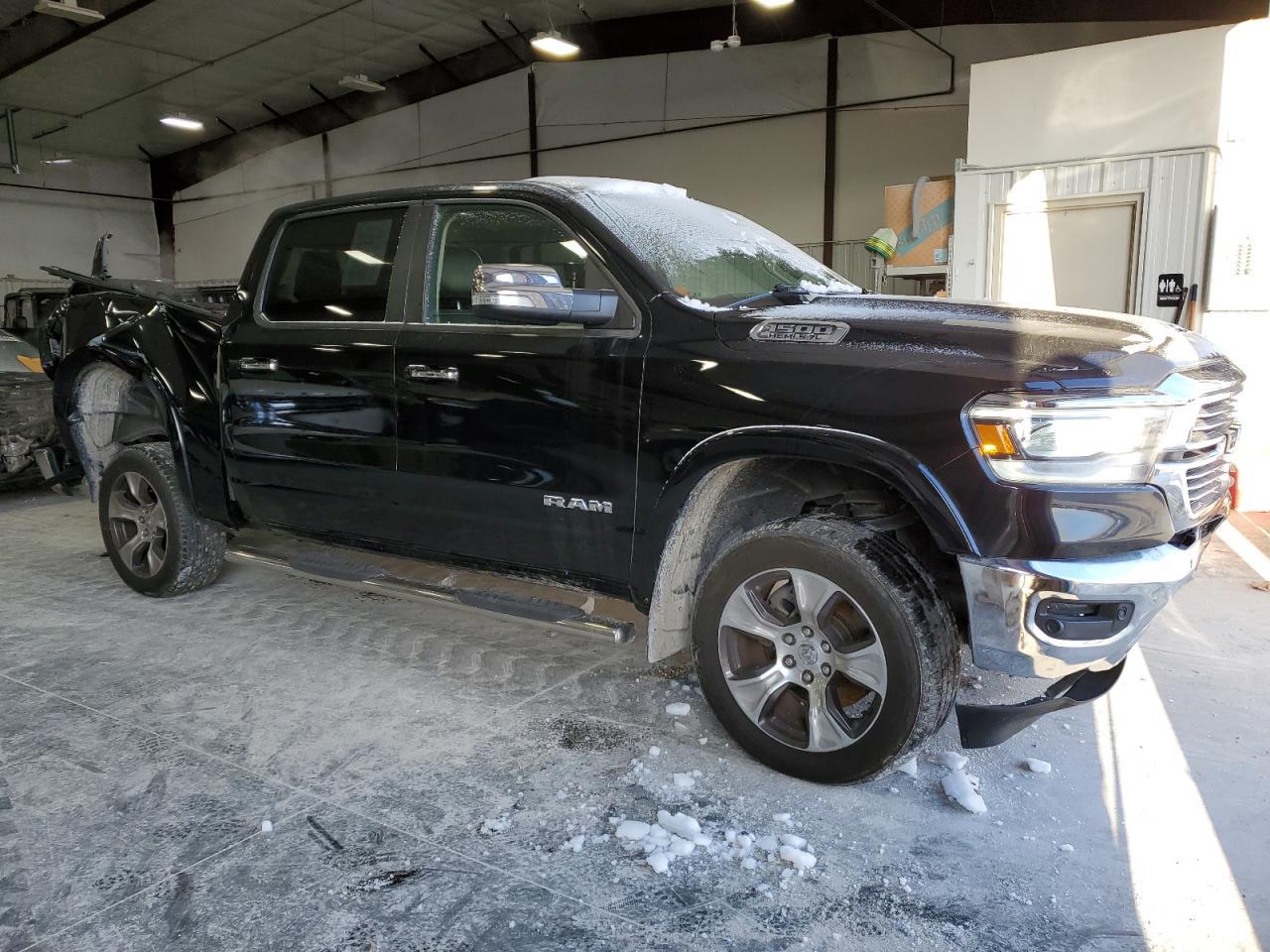 2019 RAM 1500 LARAM - Фото 4