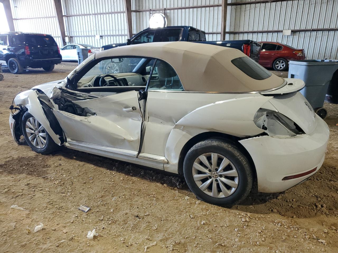 2019 VOLKSWAGEN BEETLE S - Фото 2