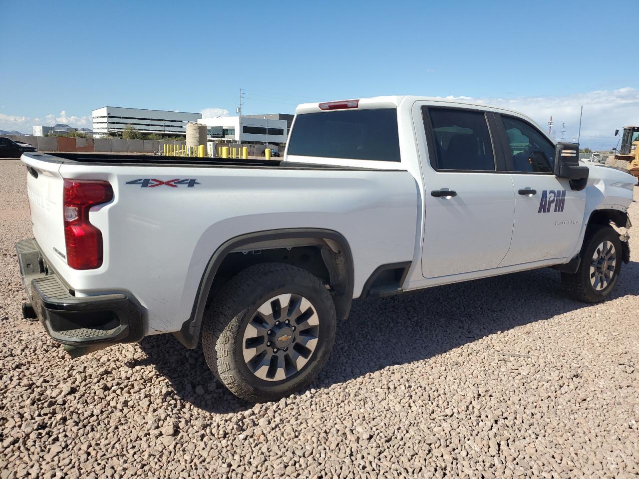 2024 CHEVROLET SILVERADO - Фото 3