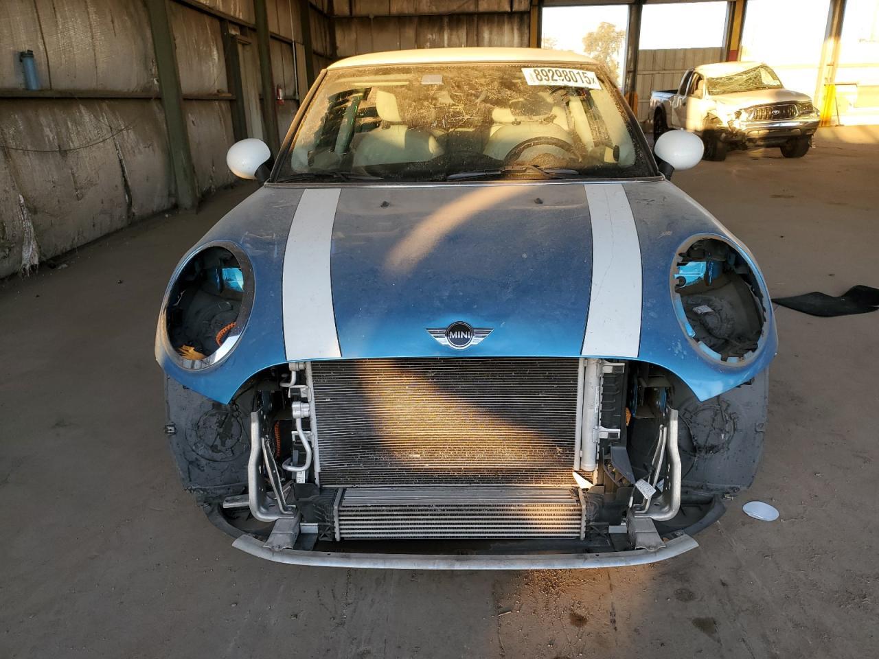 2017 MINI COOPER - Image 5