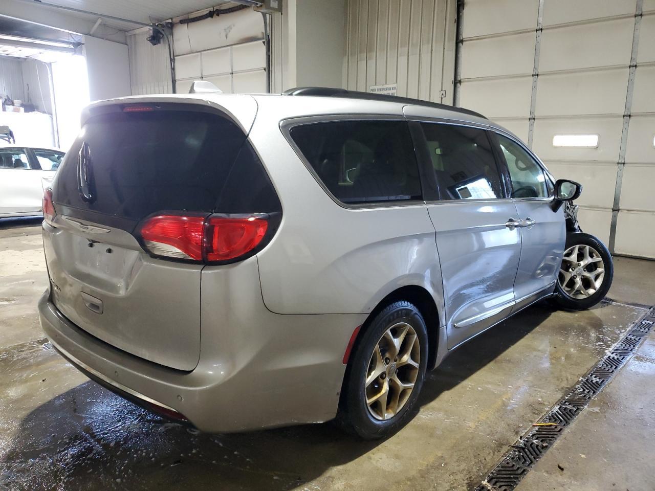 2017 CHRYSLER PACIFICA T - Фото 3
