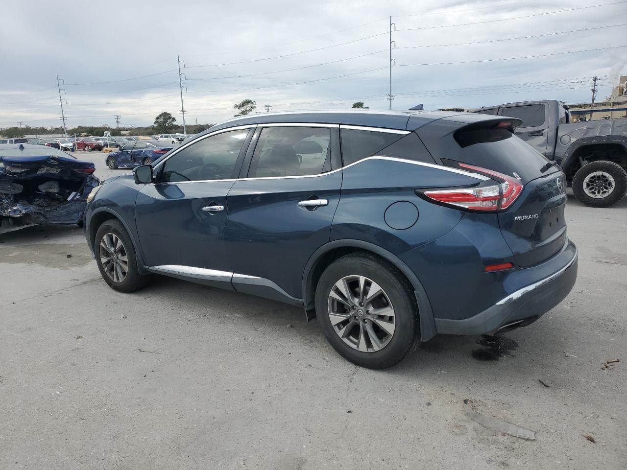 2015 NISSAN MURANO S - Image 2