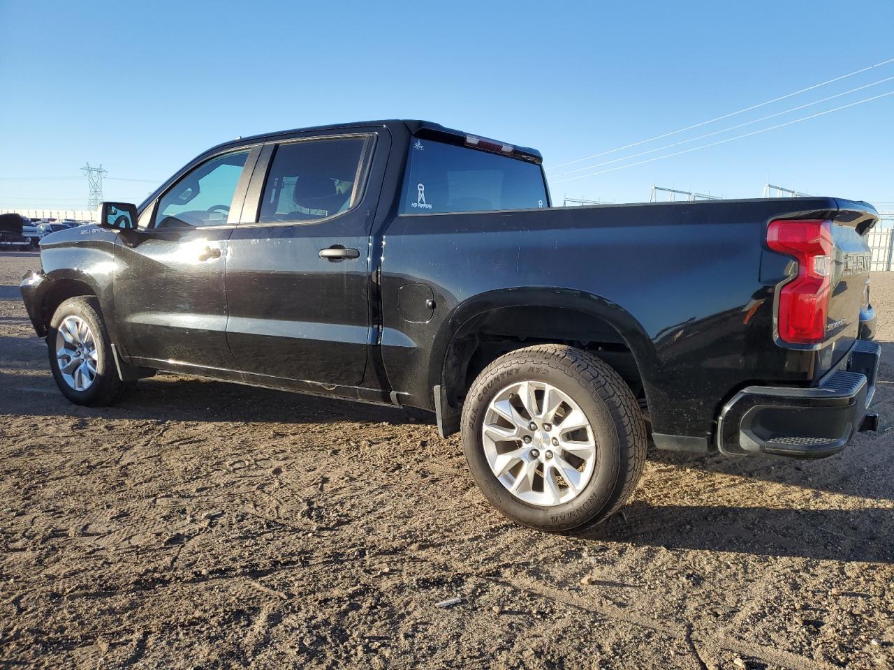 2021 CHEVROLET SILVERADO - Фото 2