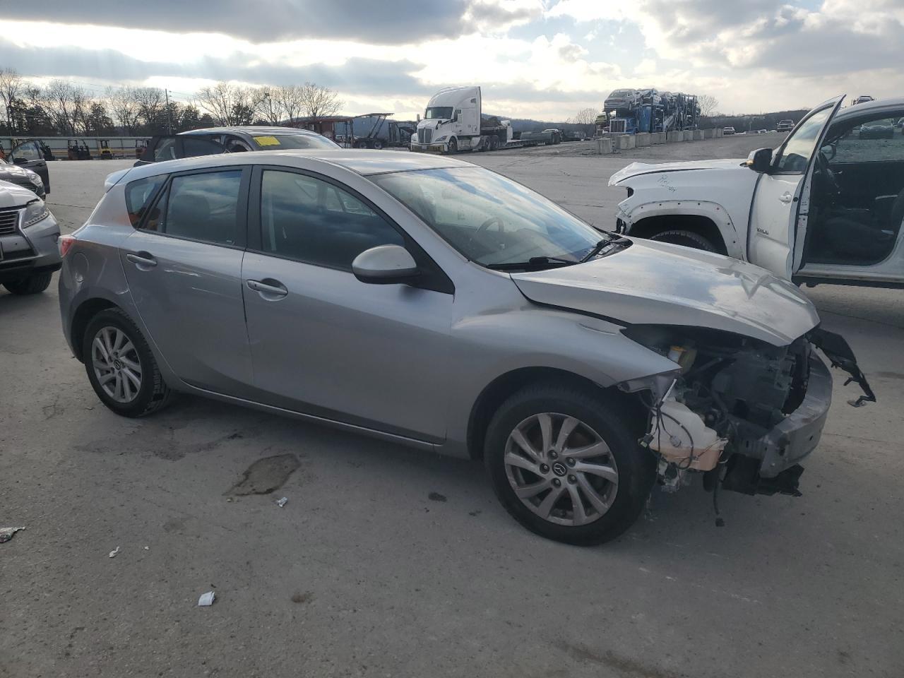 2013 MAZDA 3 I - Фото 4