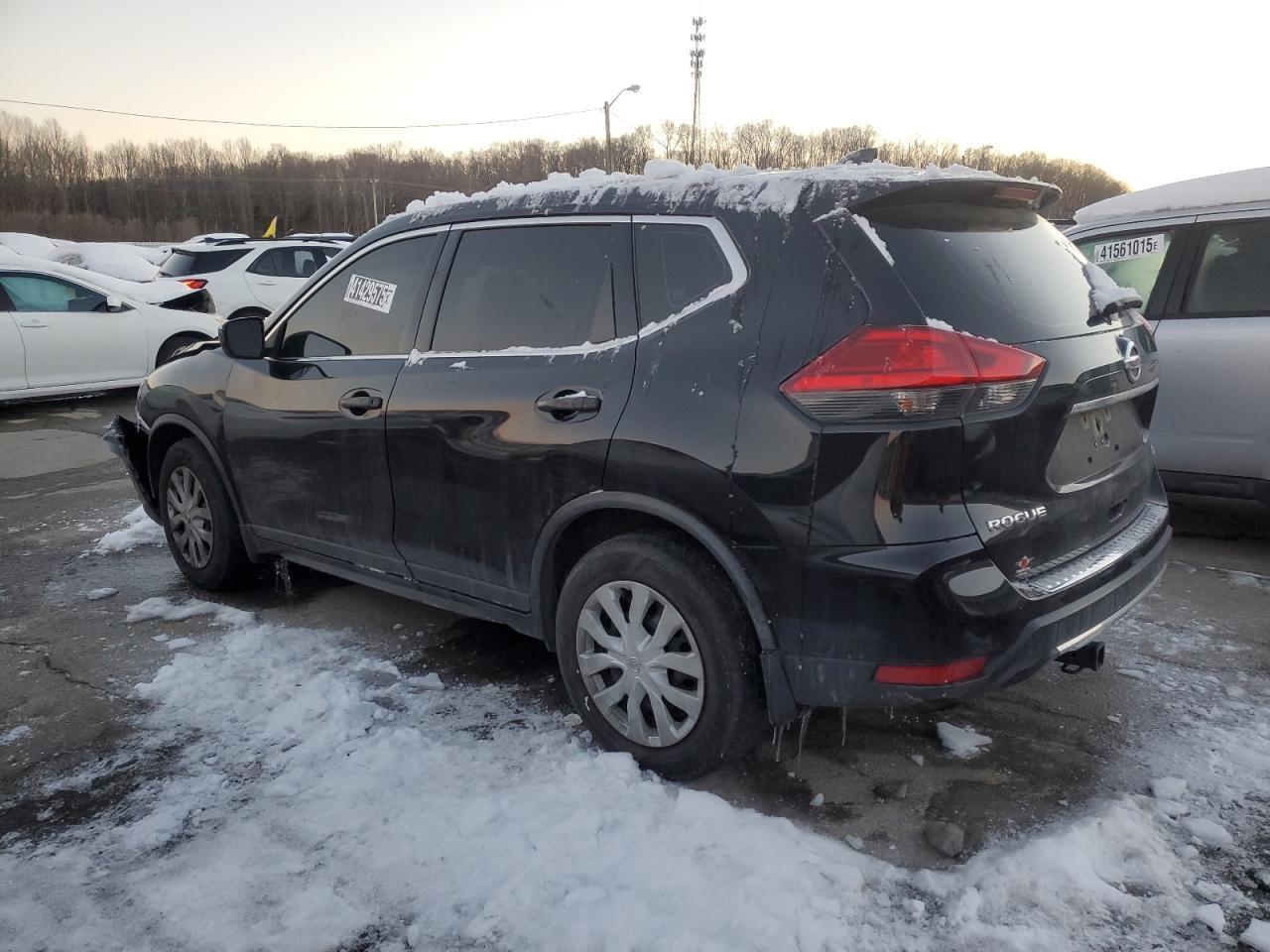 2017 NISSAN ROGUE S - Фото 2