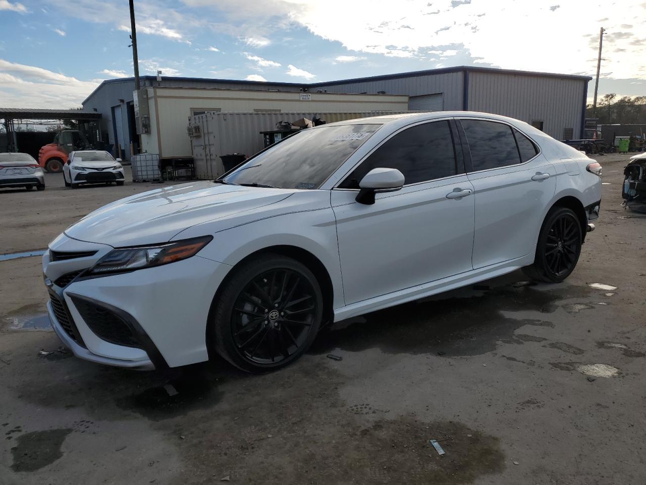 2022 TOYOTA CAMRY XSE