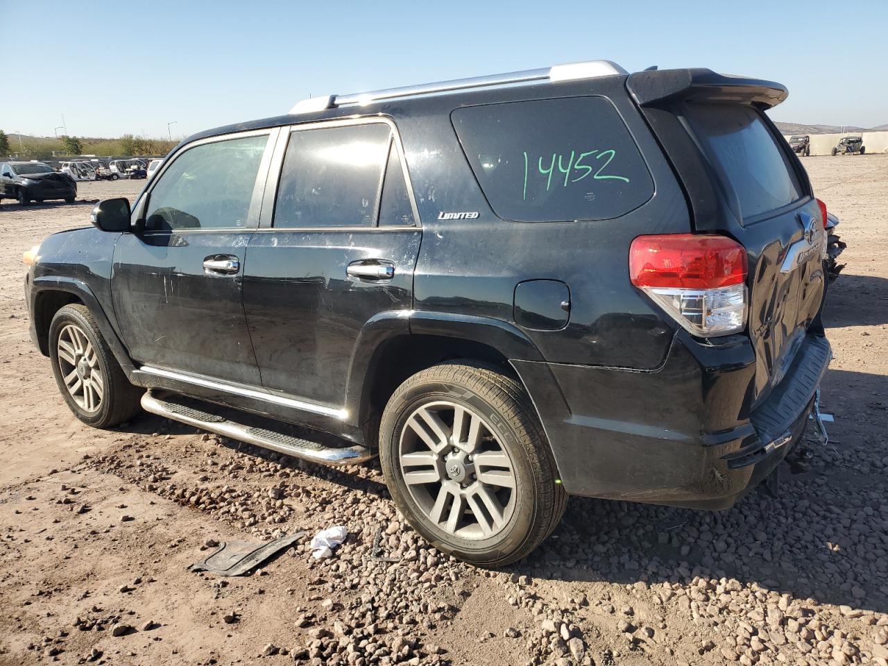 2011 TOYOTA 4RUNNER SR - Image 2