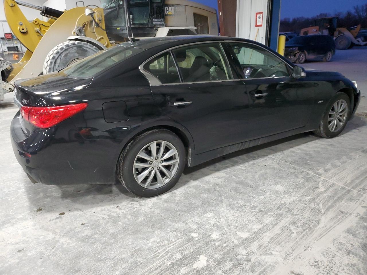 2016 INFINITI Q50 BASE - Фото 3