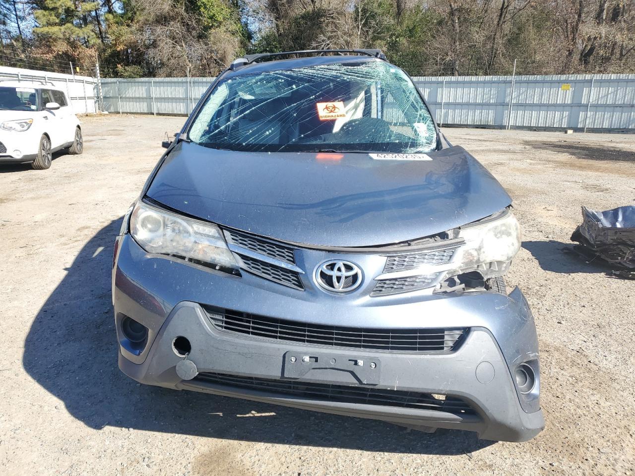 2014 TOYOTA RAV4 LE - Фото 5