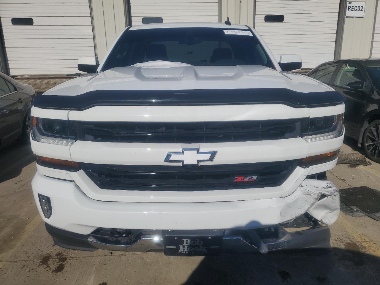 2018 CHEVROLET SILVERADO - Фото 5