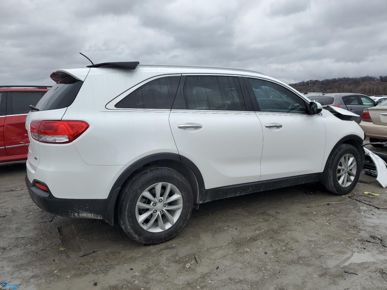 2016 KIA SORENTO LX - Image 3